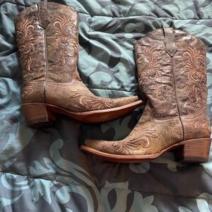 Circle G Brown Embroidered Heeled Boots